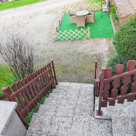 Moderne Avec Terrasse à - 65 M² - Bbq. *