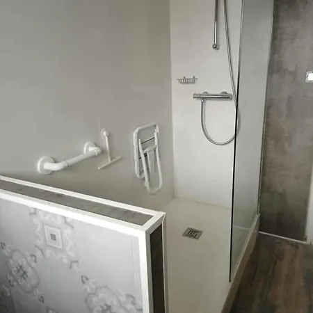 Moderne Avec Terrasse A - 65 M² - Bbq. Apartamento *