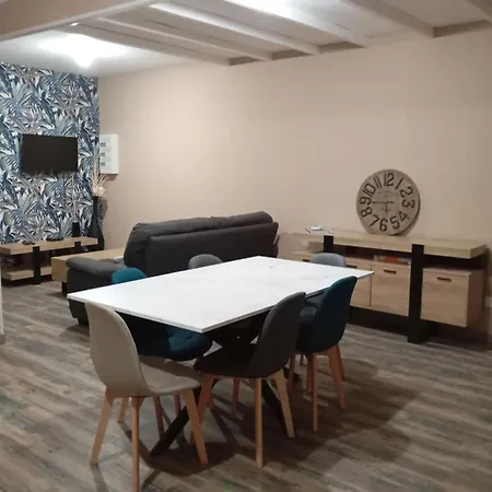 Moderne Avec Terrasse A - 65 M² - Bbq. * 코르니몽