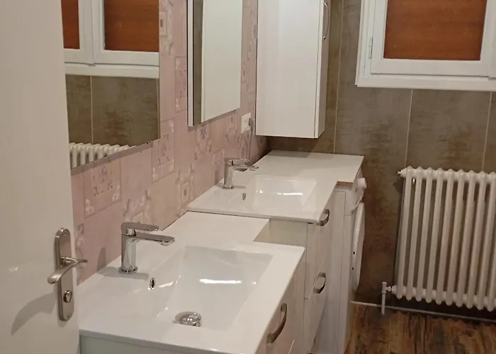 Moderne Avec Terrasse A - 65 M² - Bbq. * 코르니몽